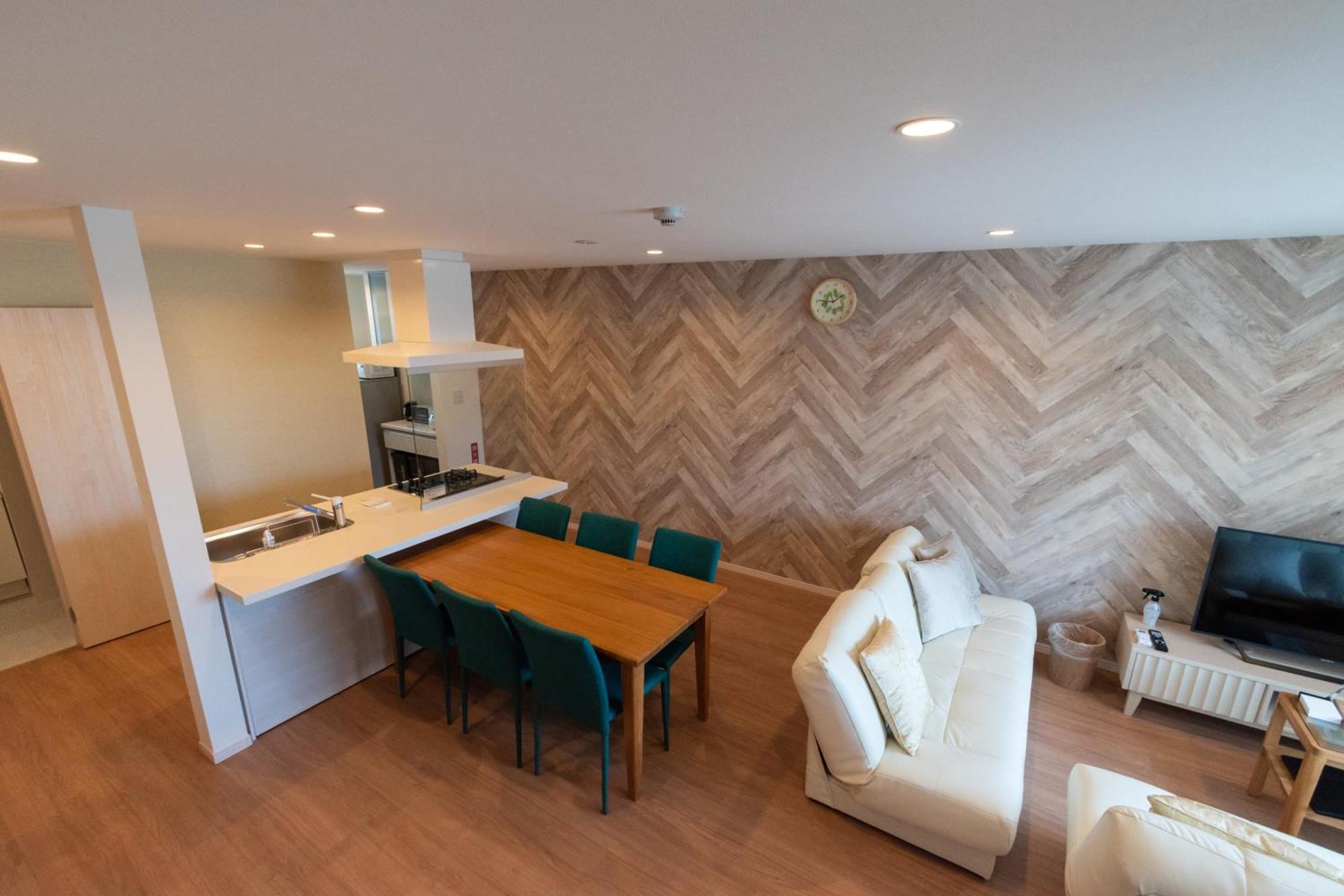 Ecot Irabu Bridge Premier Aparthotel Miyakojima  Room photo